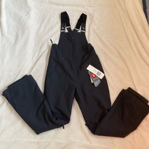 Womens Roxy Ridout Snowbibs Black.     NWT Size Medium